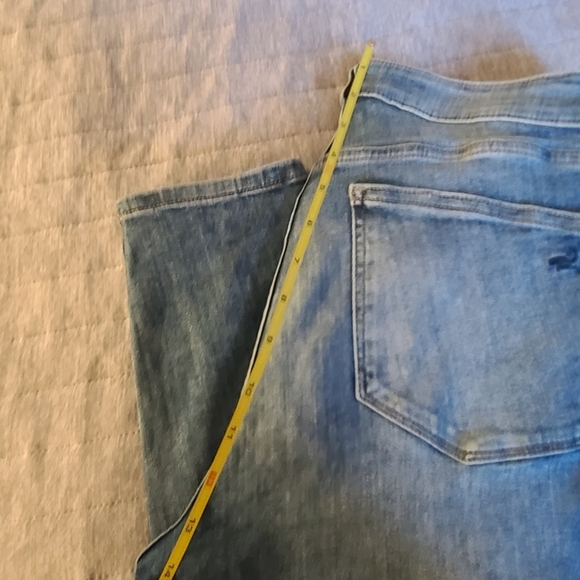 DL1961 Stylish Blue Denim Jeans - Picture 5 of 8